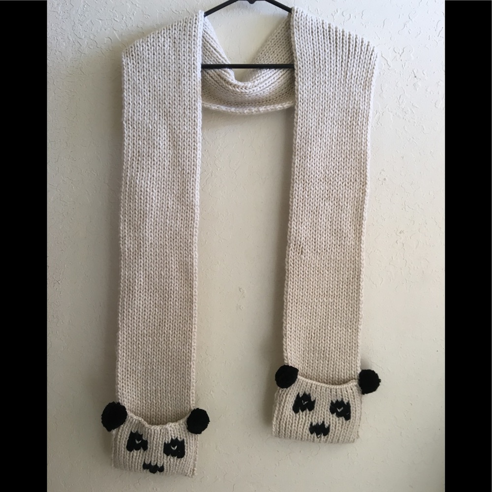 Super soft panda scarf!